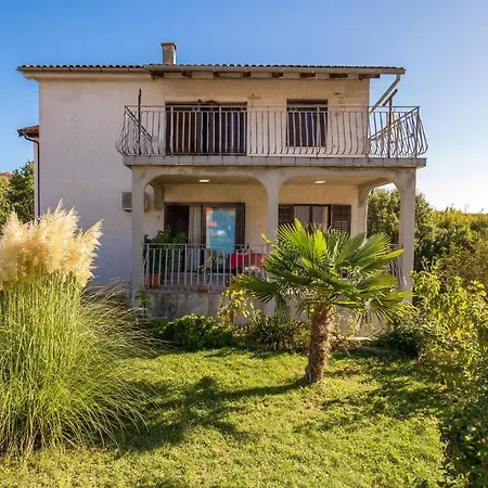 Lägenhet Awesome Apartment In Rijeka With 3 Bedrooms And Wifi Rijeka