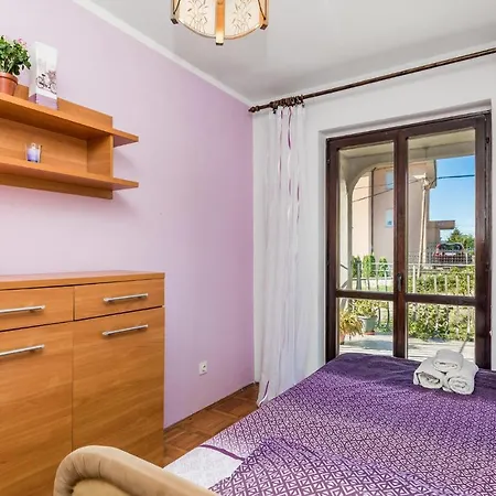 Awesome Apartment In Rijeka With 3 Bedrooms And Wifi Lägenhet